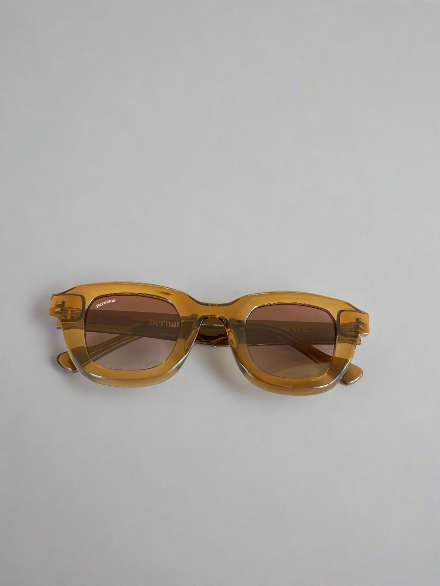 Lunettes de soleil marron fantaisie